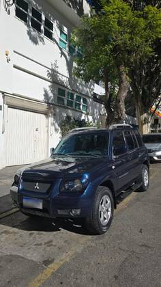 MITSUBISHI PAJERO TR4 2.0 4X4 16V 140CV FLEX 4P AUTOMÁTICO MITSUBISHI PAJERO TR4 2.0 4X4 16V 140CV FLEX 4P AUTOMÁTICO